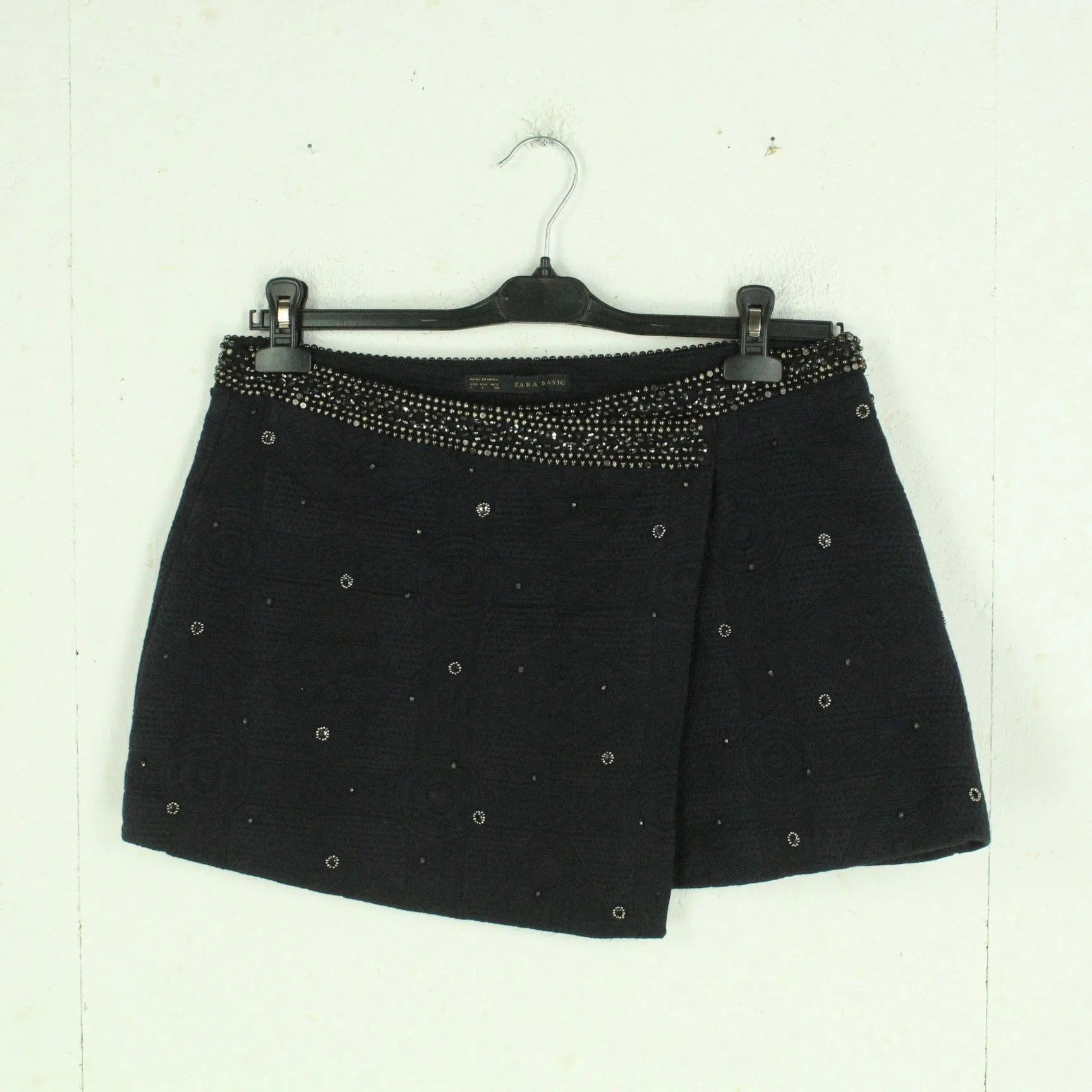 Second Hand ZARA Rock Gr. L blau gemustert mit Applikationen Minirock (*)